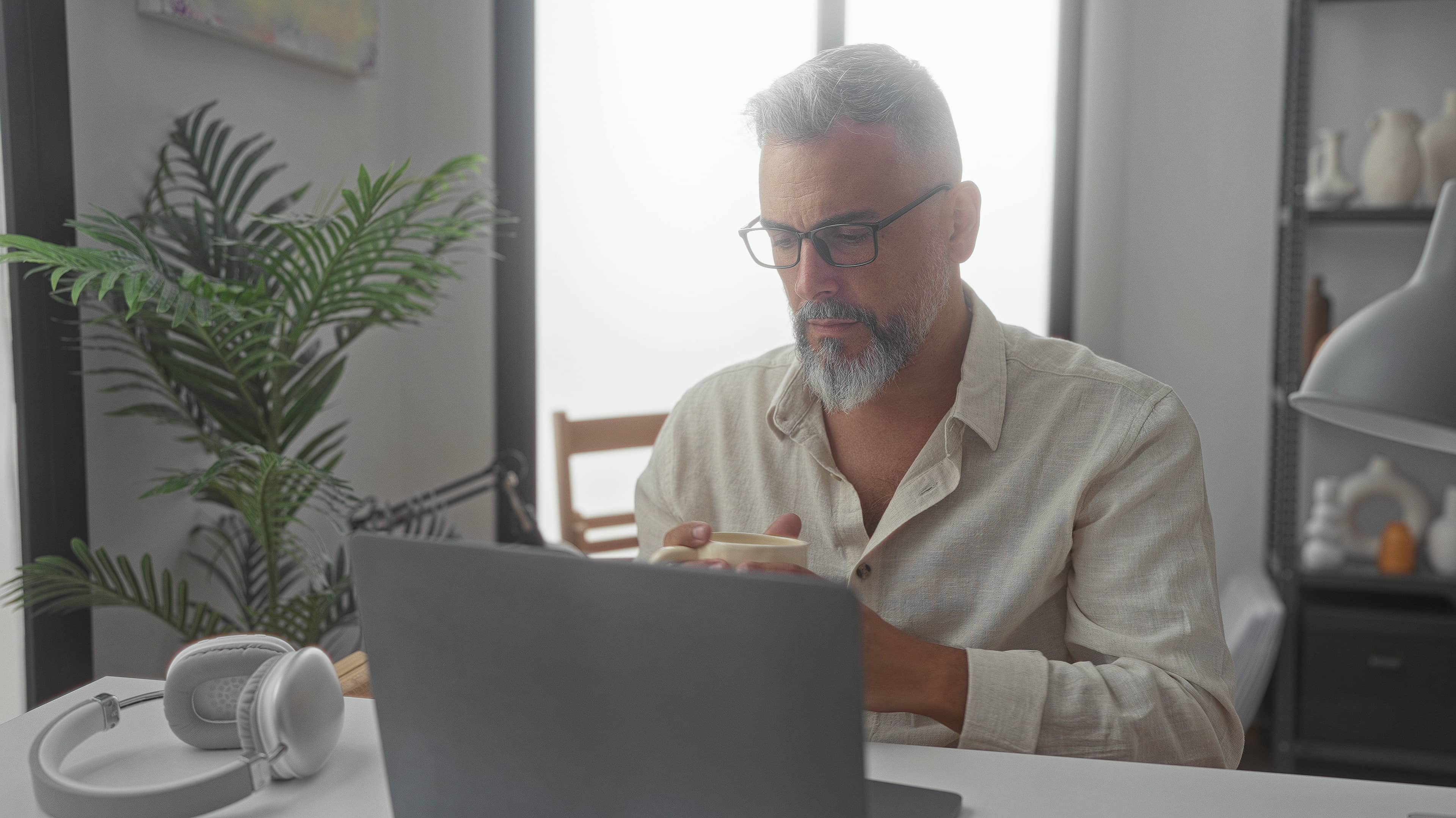 High-value international transfer lifestyle image